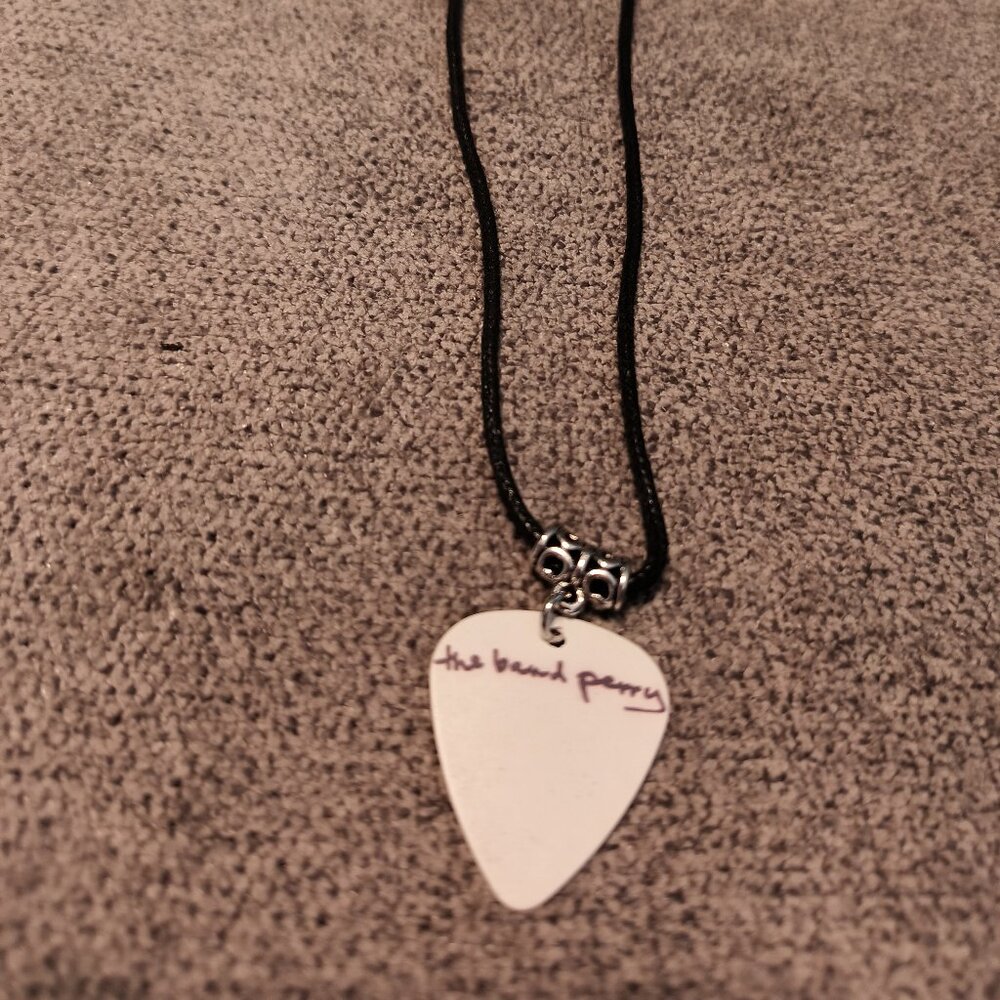 COUNTRY ARTISTS THE BAND PERRY GUITAR PICK NECKLACE